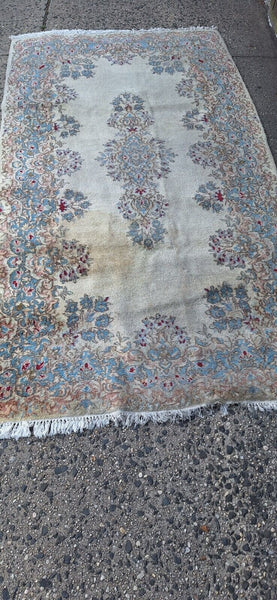 Hand Knotted All Wool Oriental Rug 4-2 X 8-0 Vintage 1950's