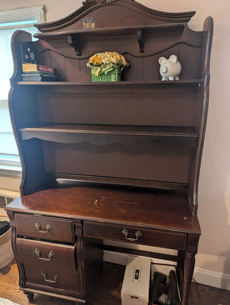 Wooden Desk With Hutch