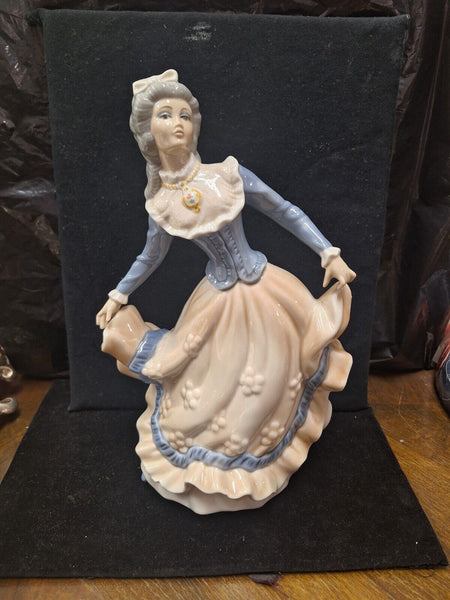 tengra spain figurine porcelain Dancing Lady Long Dress 12" Tall X 8" Wide 91208