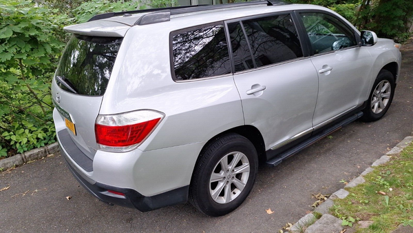 2011 Toyota Highlander BASE