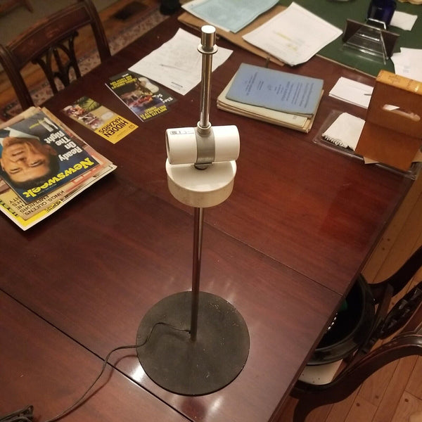 Mid Century Modern Designer Minimalist Lamp Base from Eames and Knoll era #92508