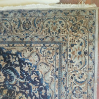 Antique Hand Knotted Rug 7 x 10