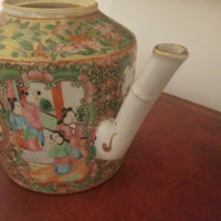 Antique Chinese Porcelain Tea Pot Rose Mandarin Canton