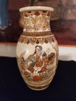 Antique Satsuma 100 years Asian porcelain