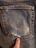 Levi Strauss & Co Gold Signature Jeans 32W x 30L BACK POCKETS DAMAGED BY PHONE