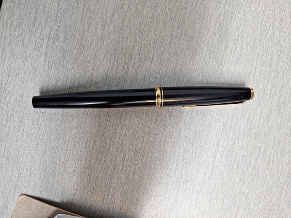 Montblanc Germany Pen, 5.5", 14K Gold Nib, NEEDS INK CARTRIDGE